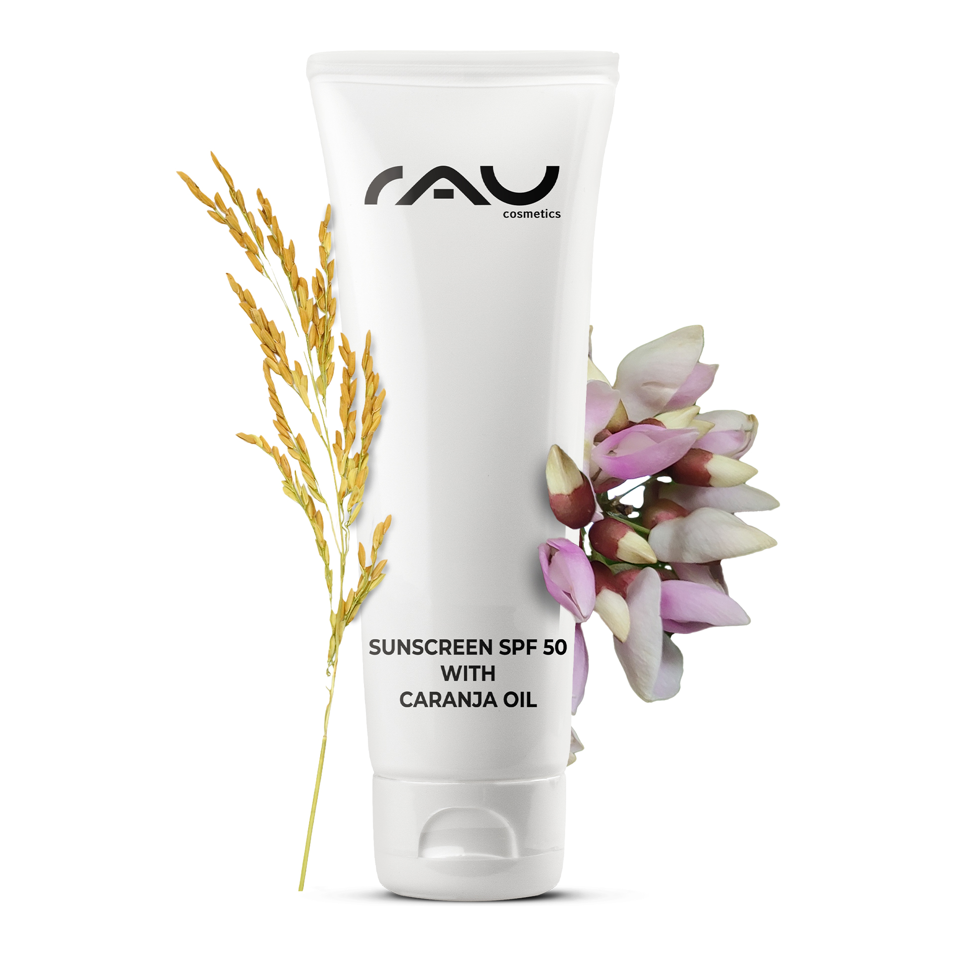 Sonnenschutzmittel LSF 50 mit Caranja-Öl in einer weißen Tube, umgeben von botanischen Elementen und mit dem RAU Cosmetics-Branding.